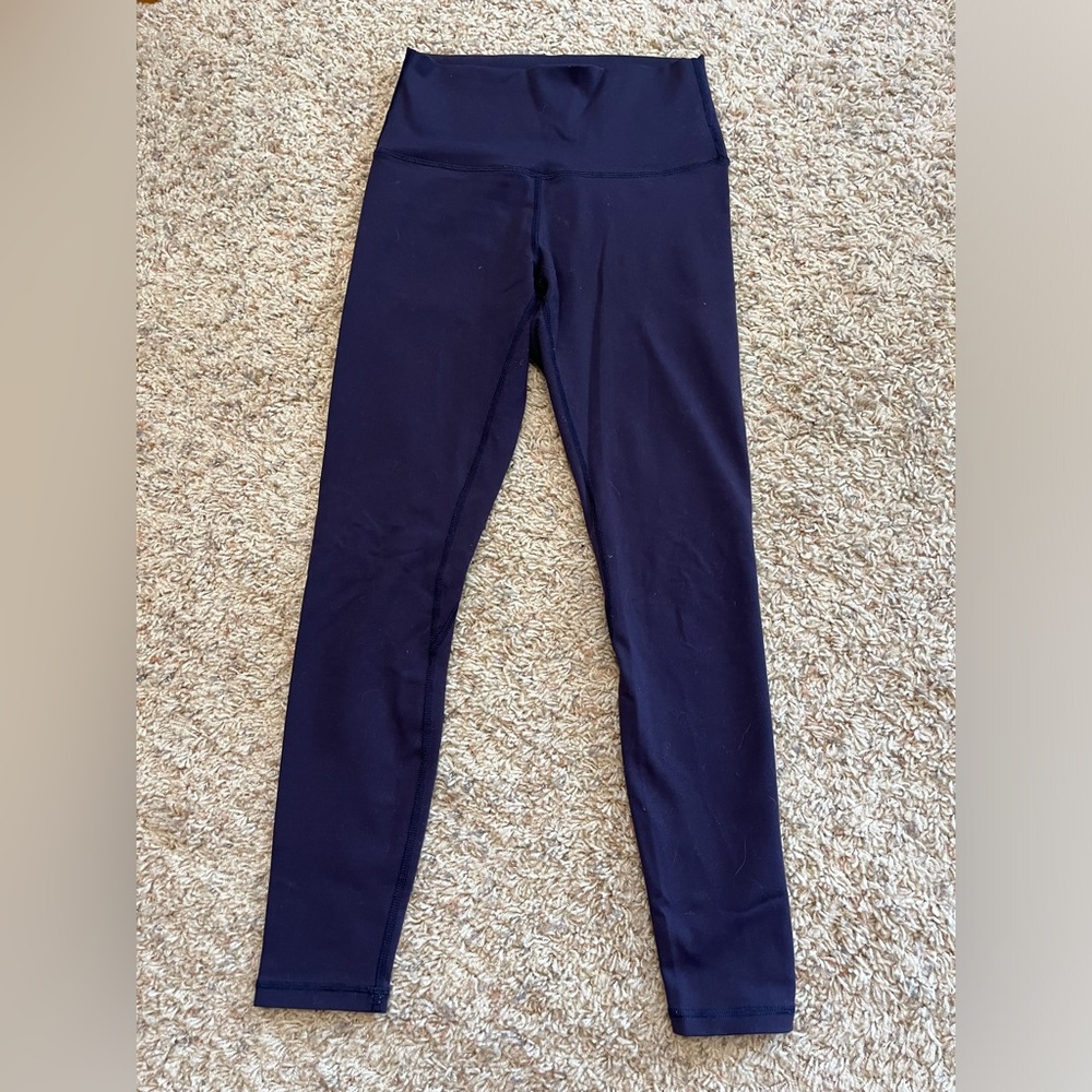 Navy blue leggings from the brand Peached size small